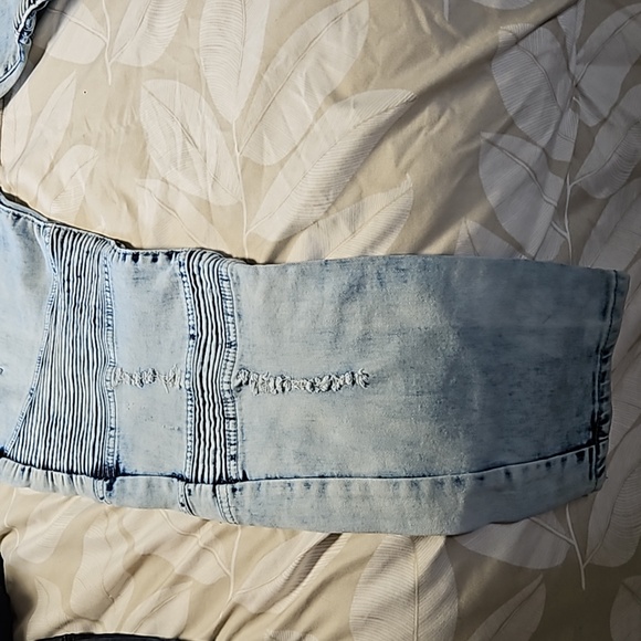 Mens - Picture 2 of 3